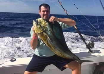 Capullo Tamarindo 3/4 day charter dorado